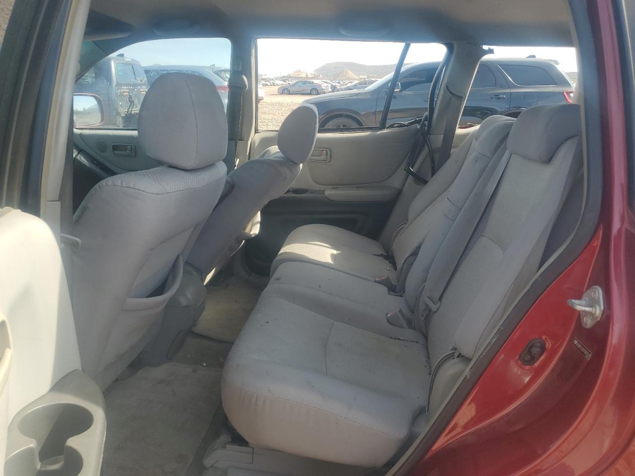 2005 Toyota Highlander - Image 10
