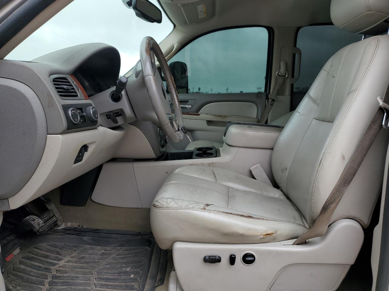 2011 GMC Sierra - Image 7