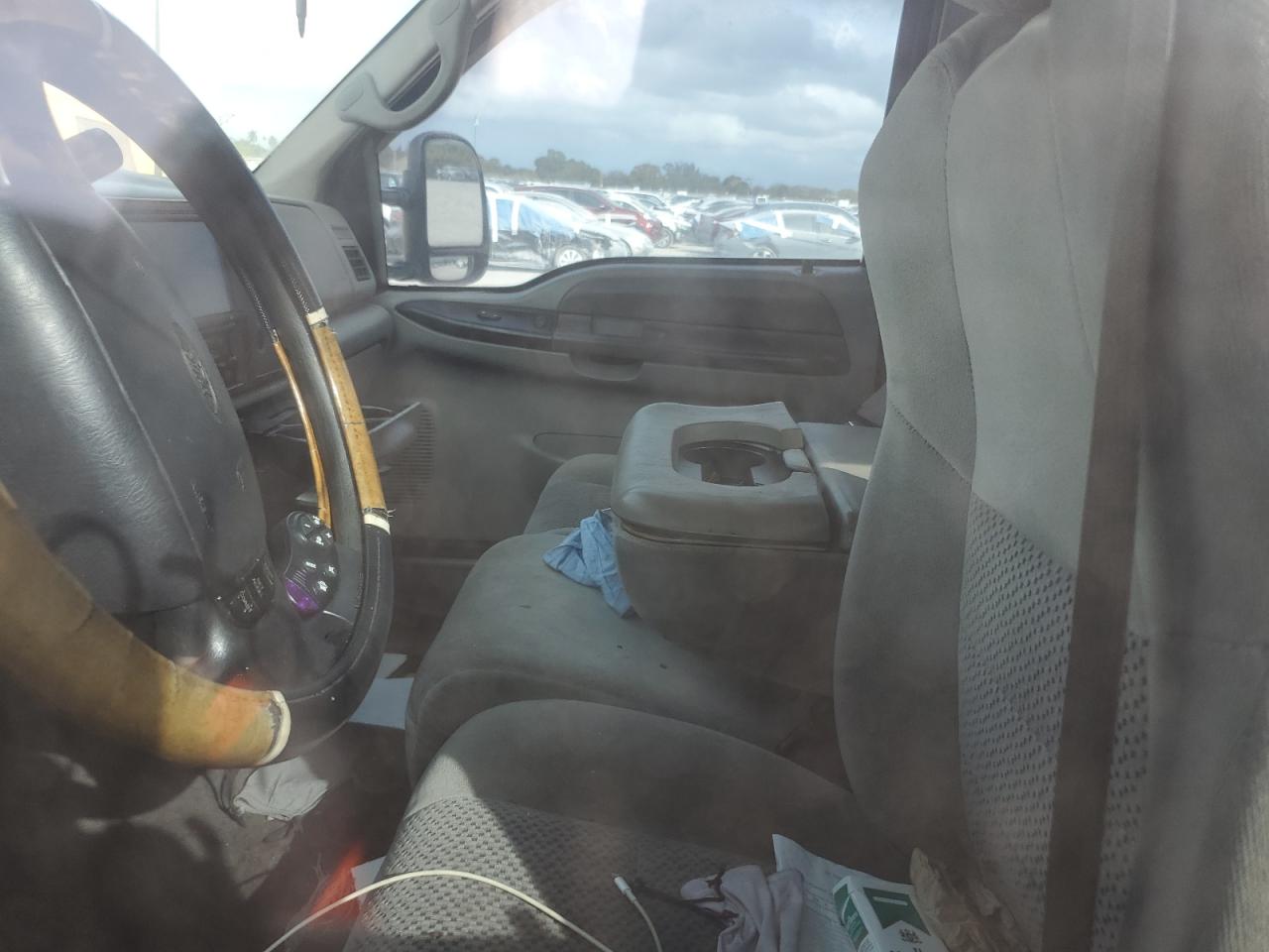 2001 Ford F250 - Image 7