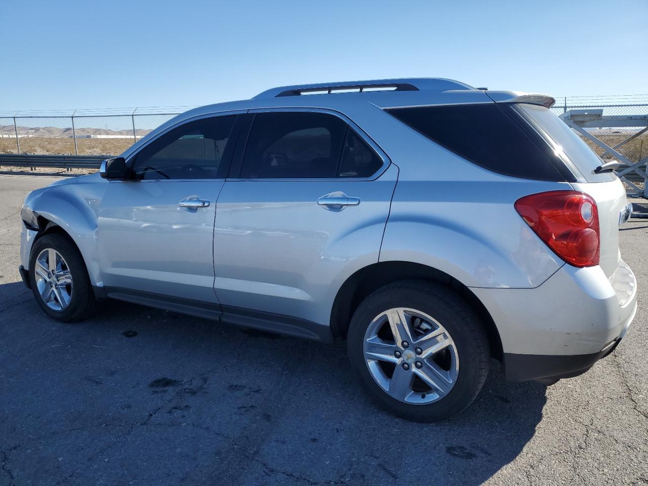 2015 Chevrolet Equinox - Image 2