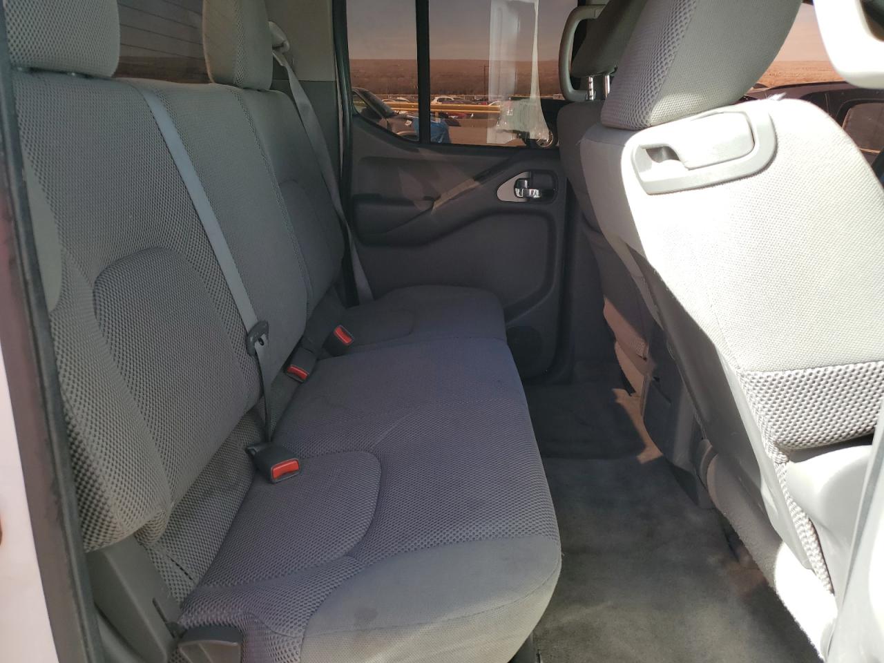2013 Nissan Navara (Frontier) - Image 10