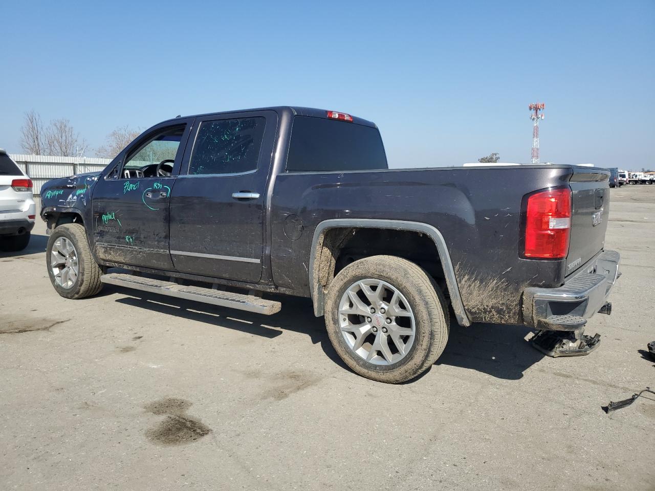 2015 GMC Sierra - Image 2