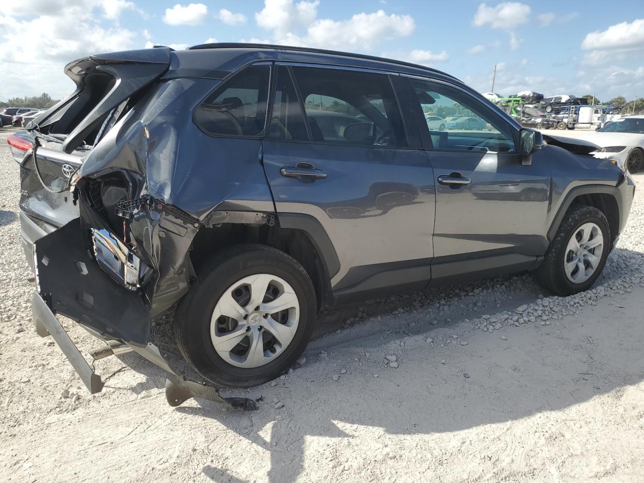 2019 Toyota RAV 4 - Image 3