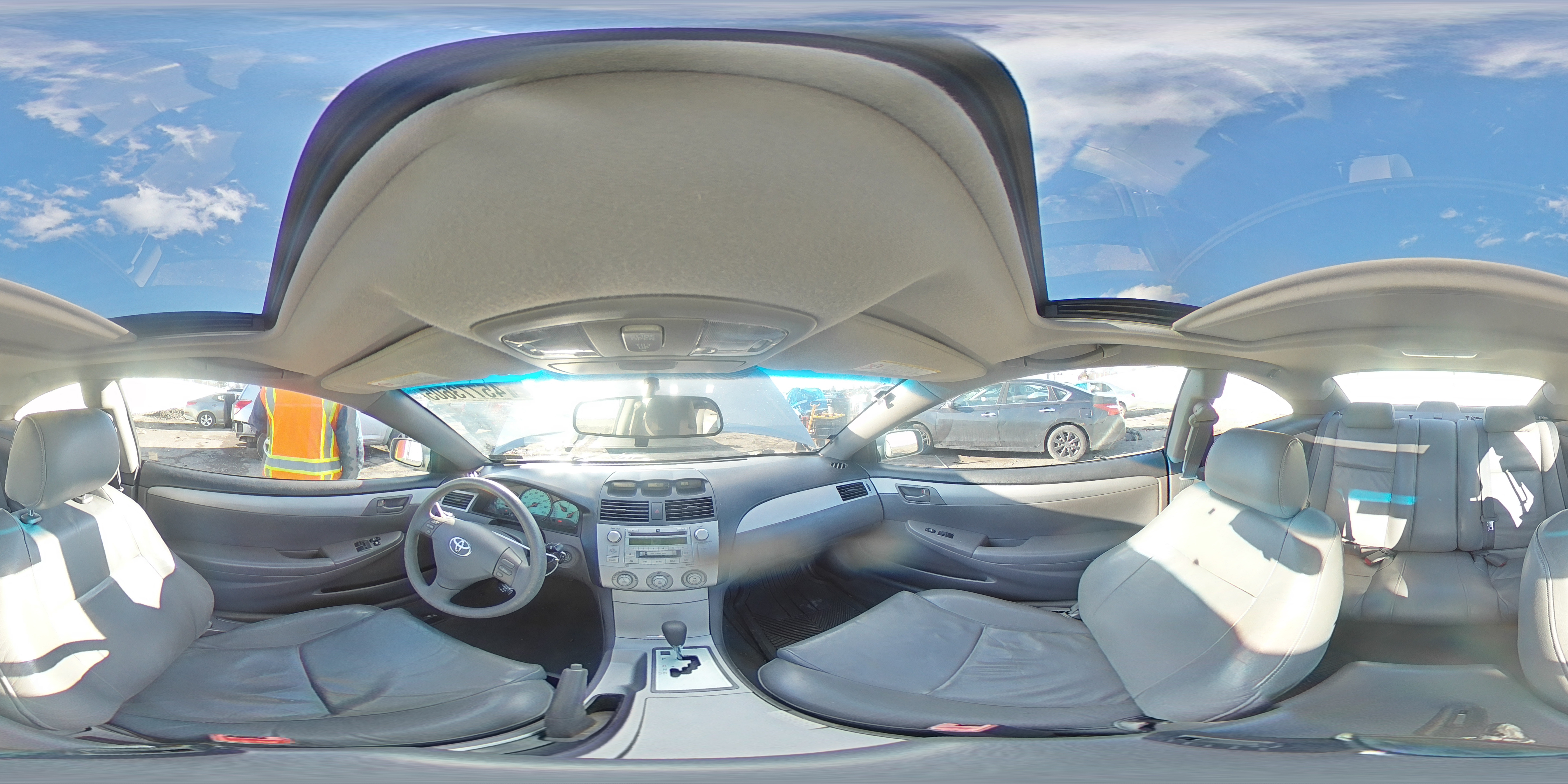 2005 Toyota Camry Solara - Image 12