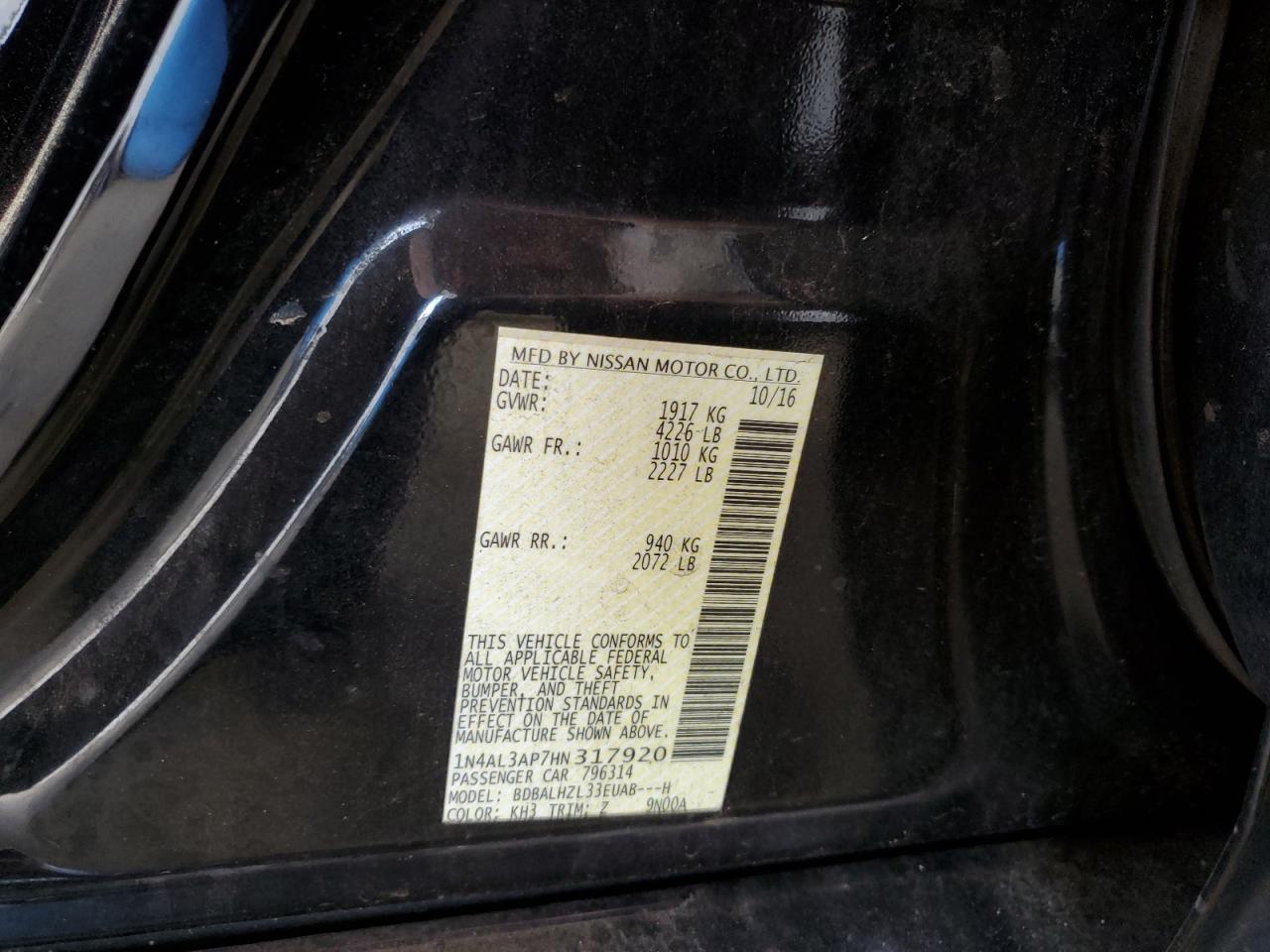 2017 Nissan Altima - Image 14