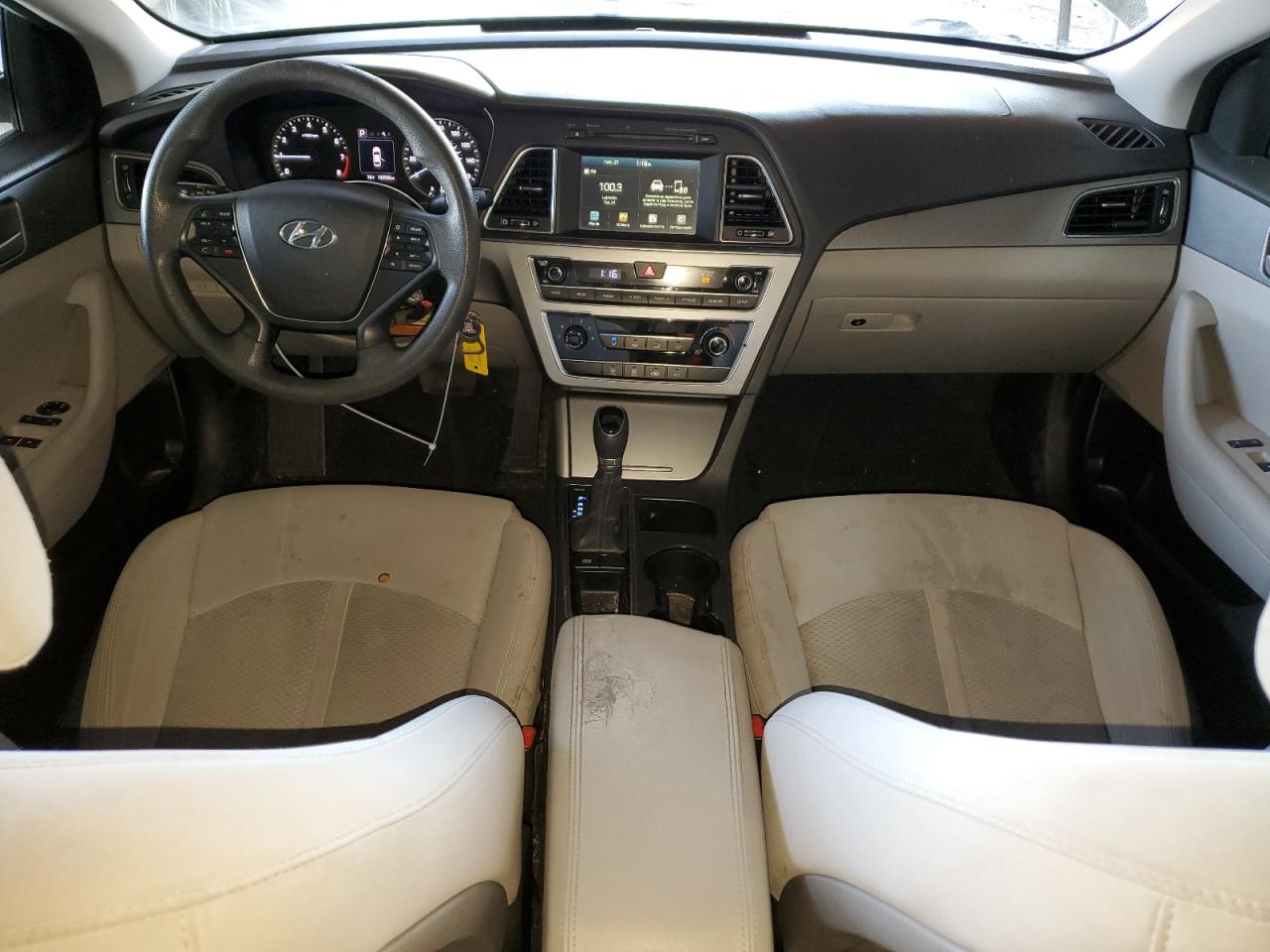 2016 Hyundai Sonata - Image 8