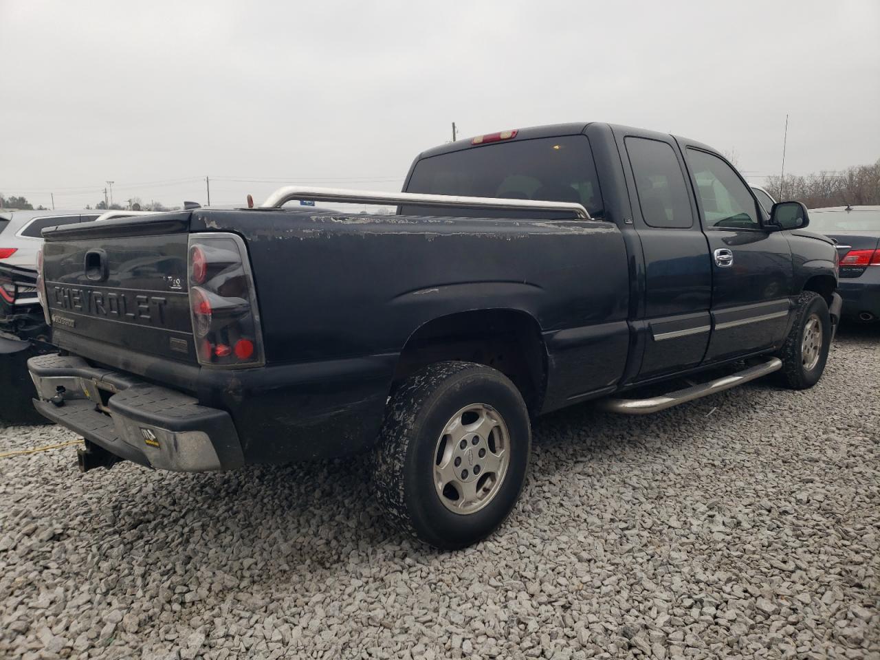 2003 Chevrolet Silverado - Image 3