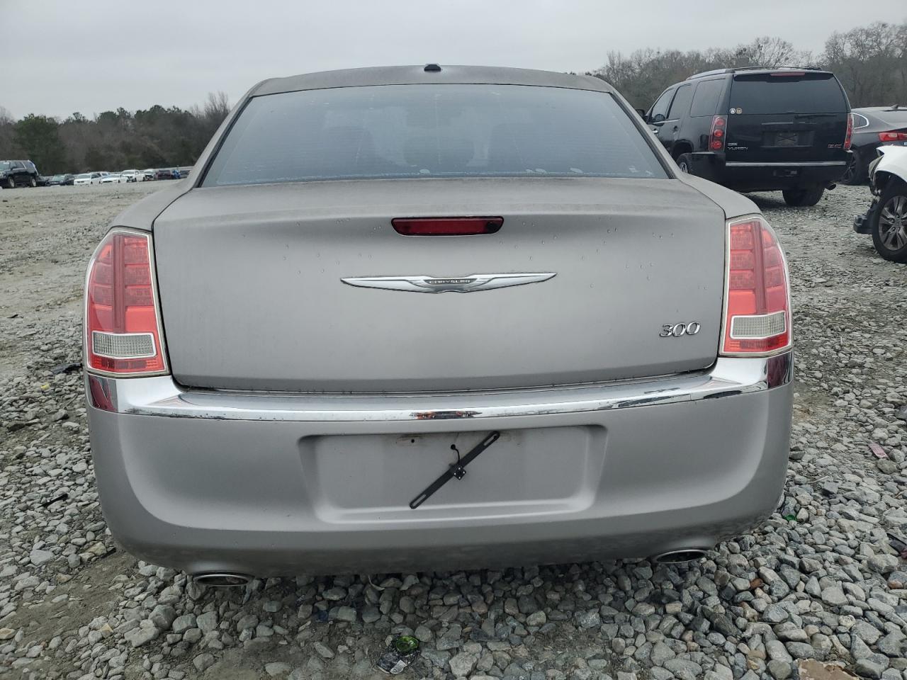 2014 Chrysler 300 - Image 6