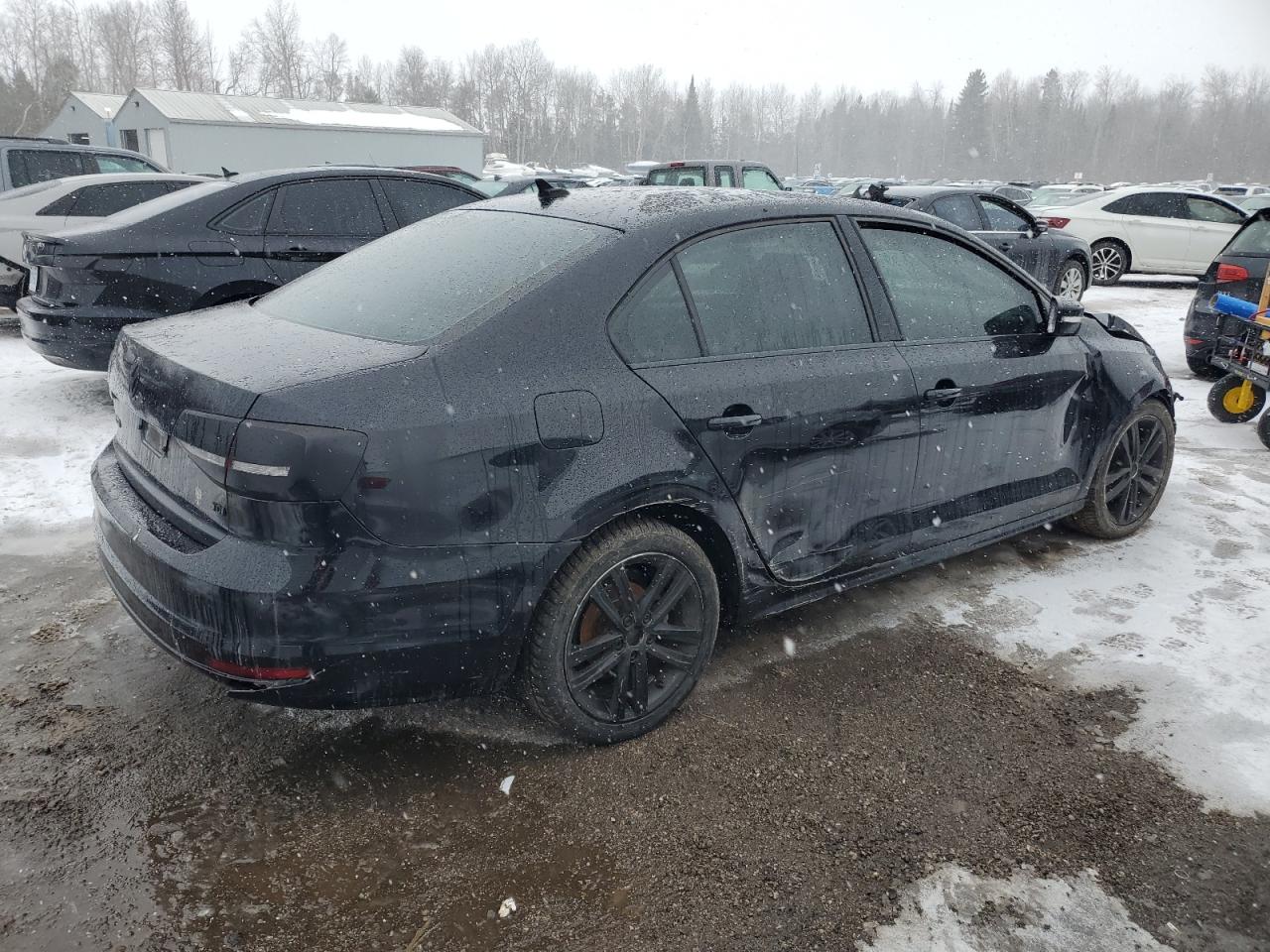 2015 Volkswagen Jetta - Image 3