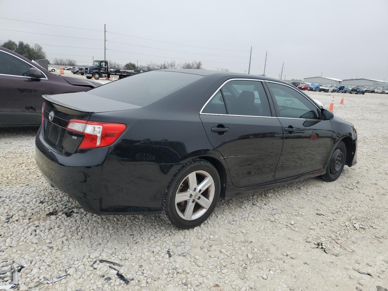 2014 Toyota Camry - Image 3