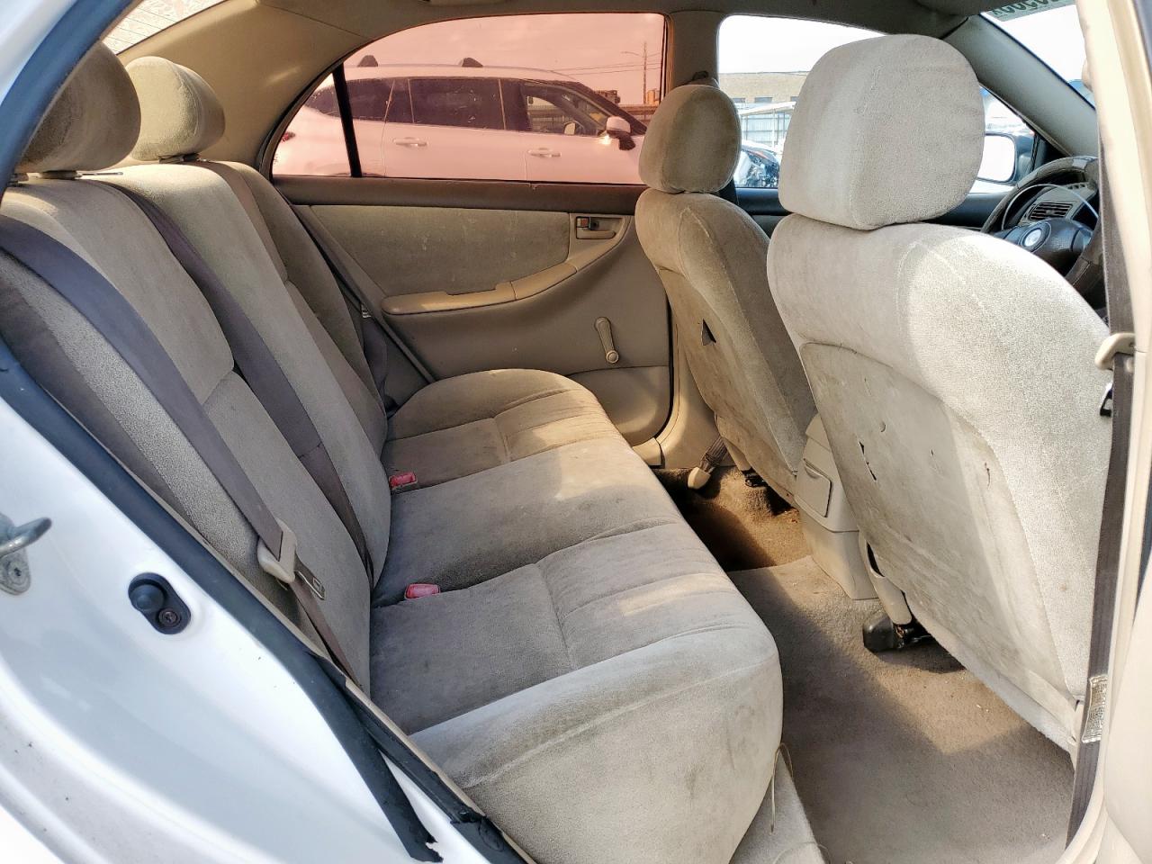 2004 Toyota Corolla - Image 11