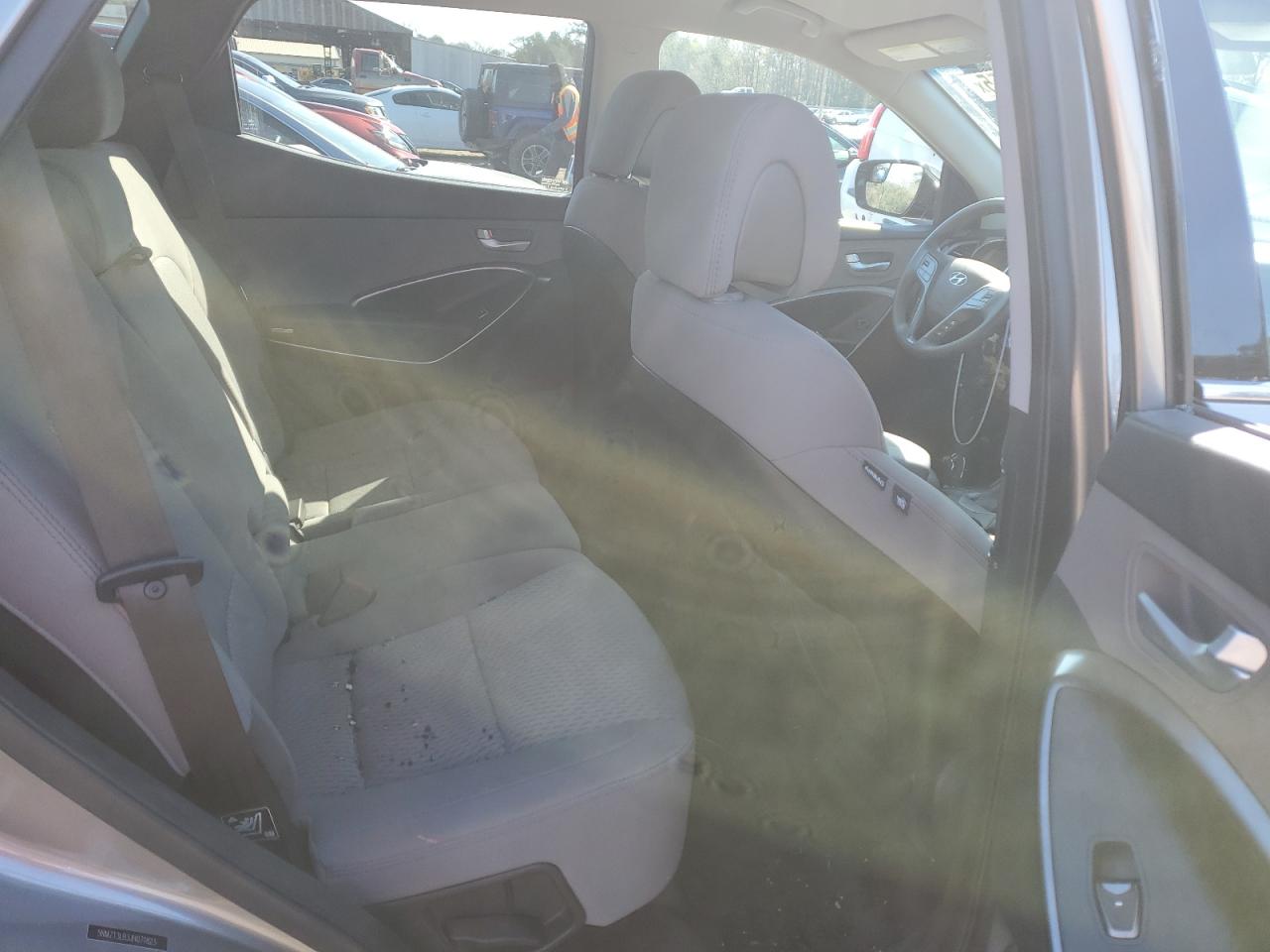 2018 Hyundai Santa Fe - Image 11