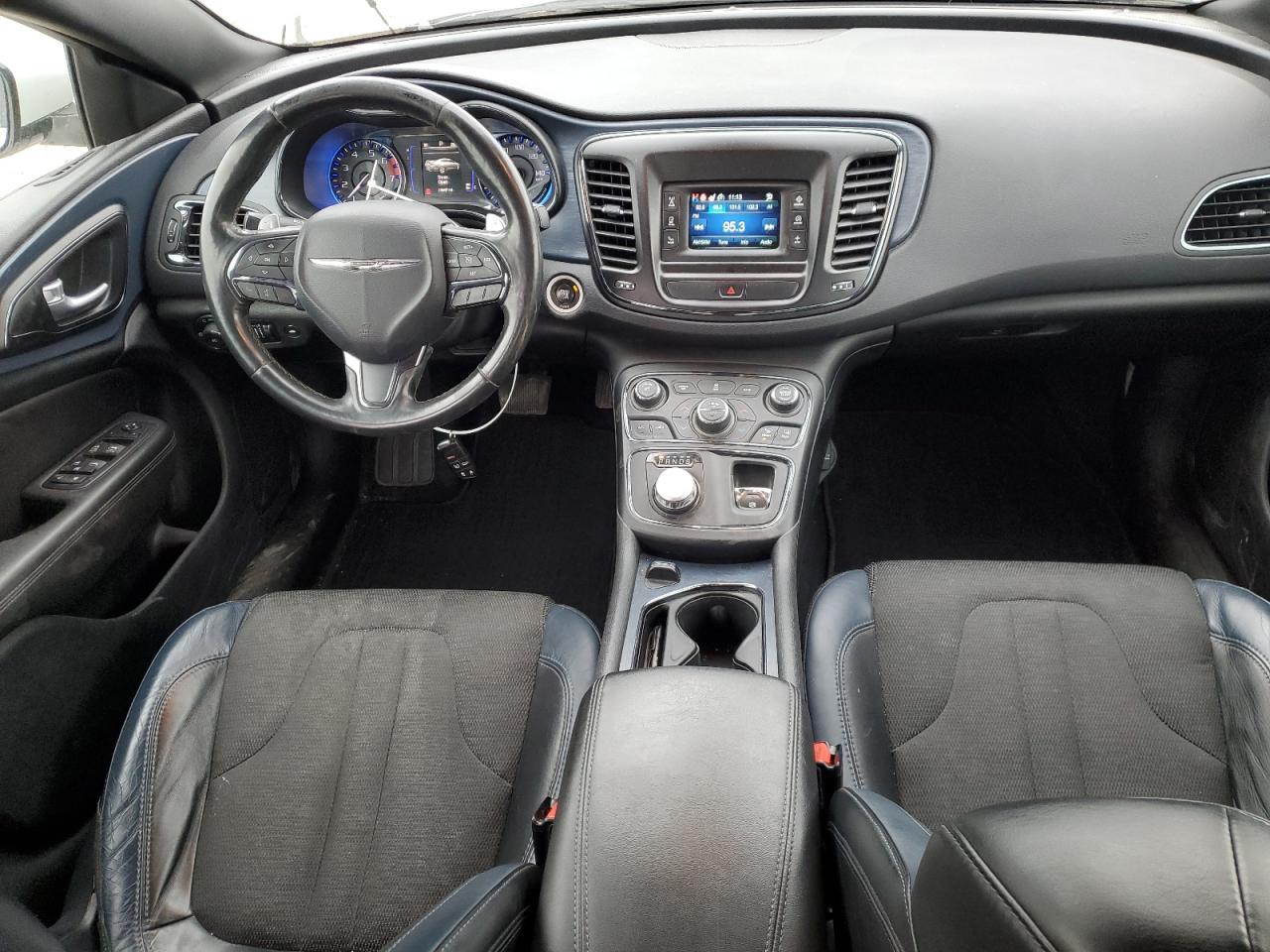 2015 Chrysler 200 - Image 8