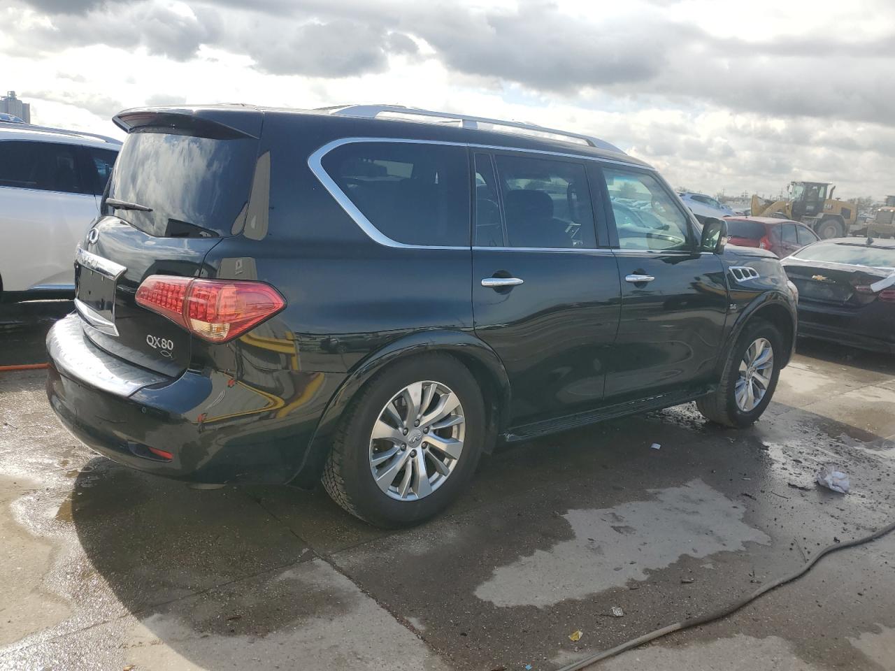 2016 Infiniti QX80 - Image 3