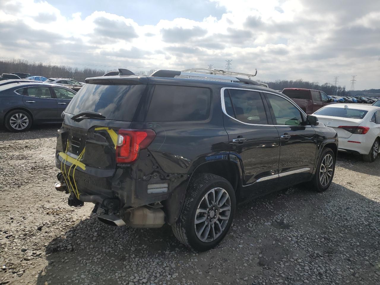 2020 GMC Acadia - Image 3