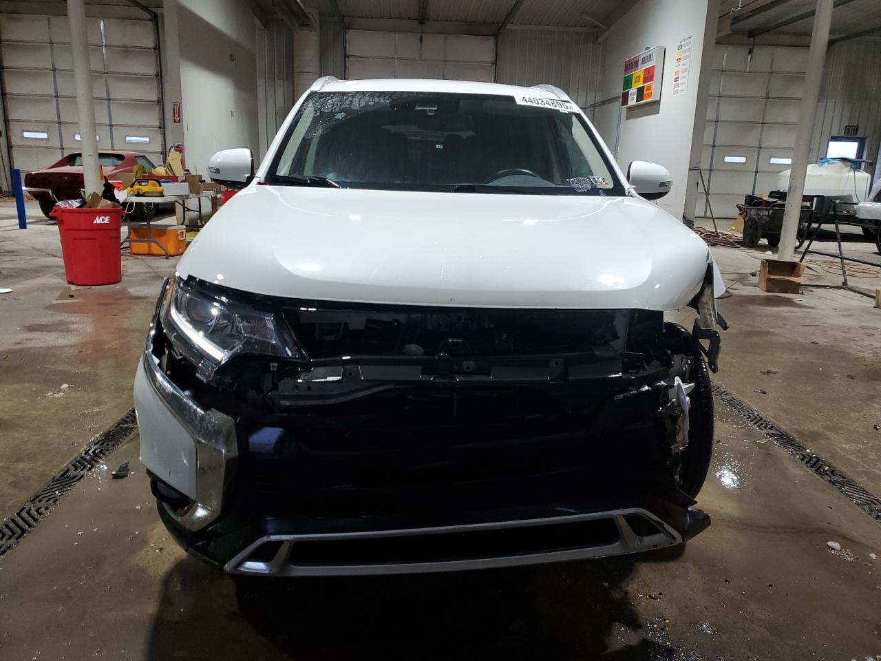 2020 Mitsubishi Outlander - Image 5