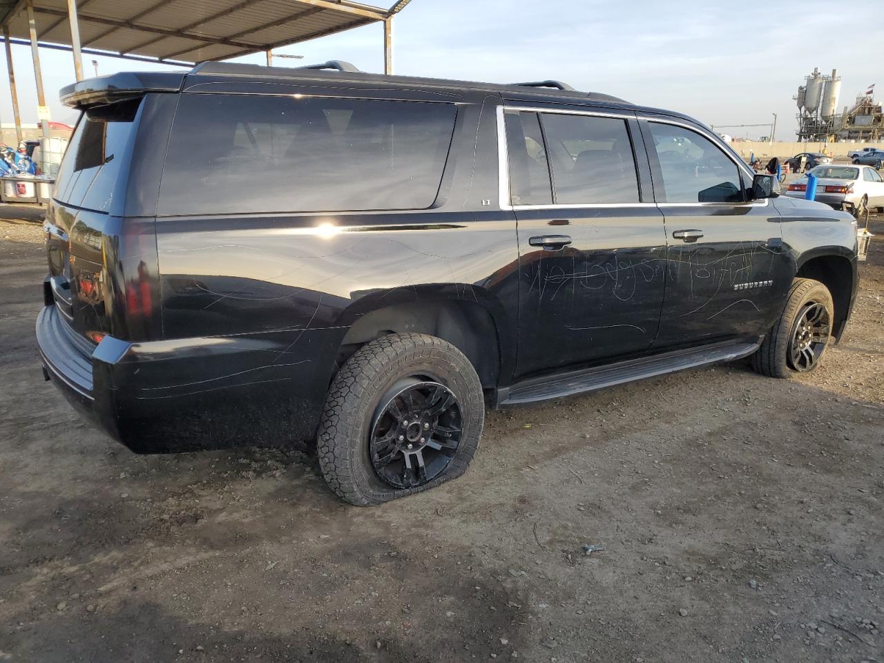 2015 Chevrolet Suburban - Image 3
