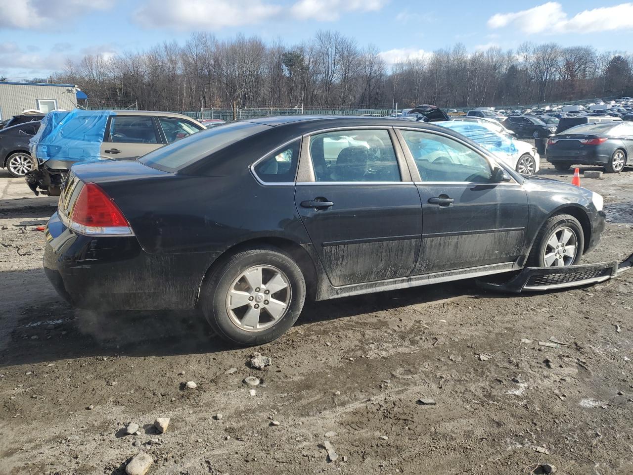 2011 Chevrolet Impala - Image 3