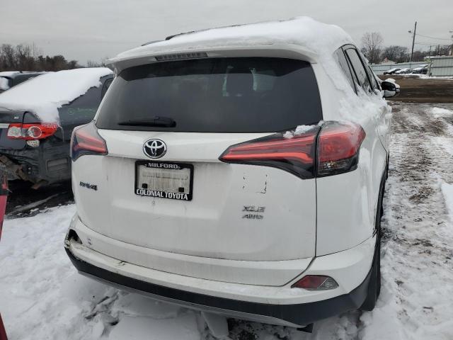 Parquets TOYOTA RAV4 2017 Biały