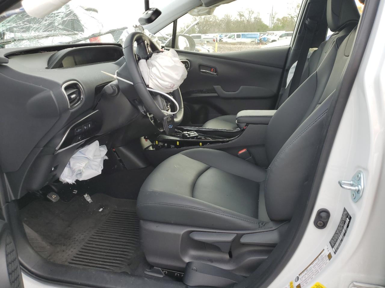 2022 Toyota Prius - Image 7