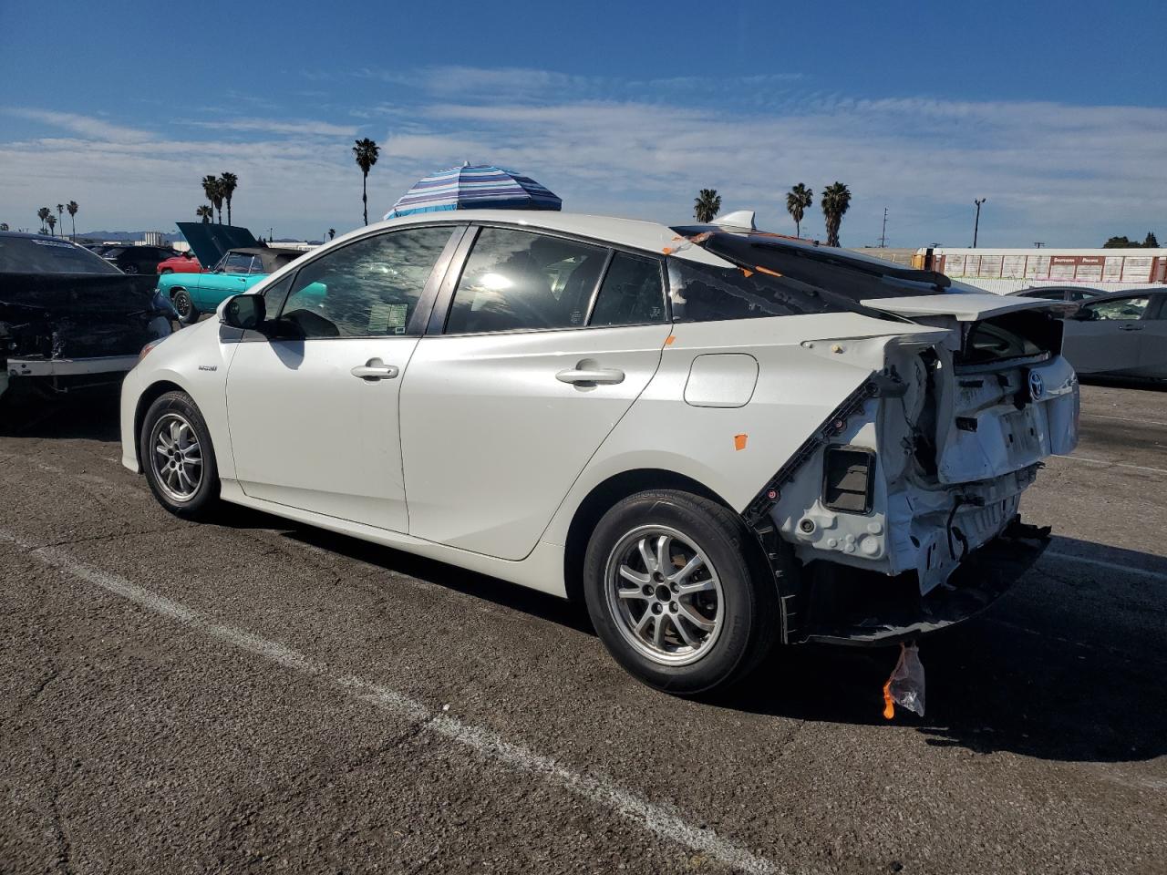 2016 Toyota Prius - Image 2