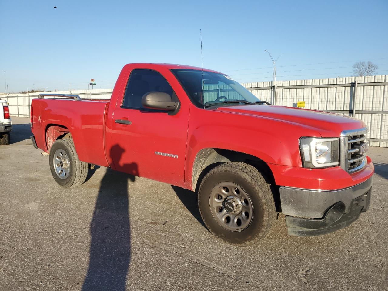 2013 GMC Sierra - Image 4
