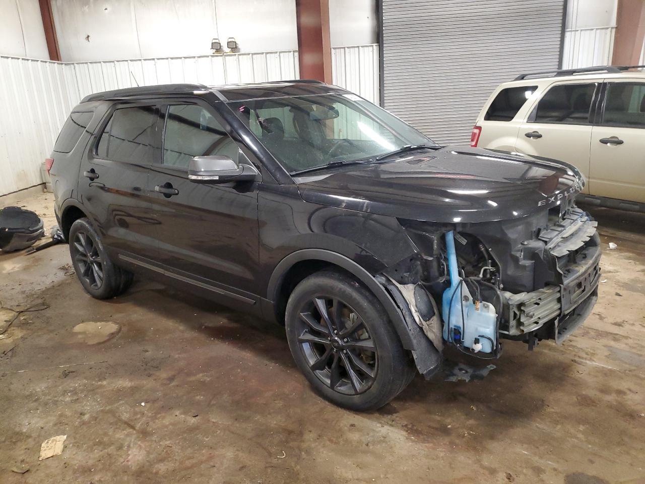 2019 Ford Explorer - Image 4