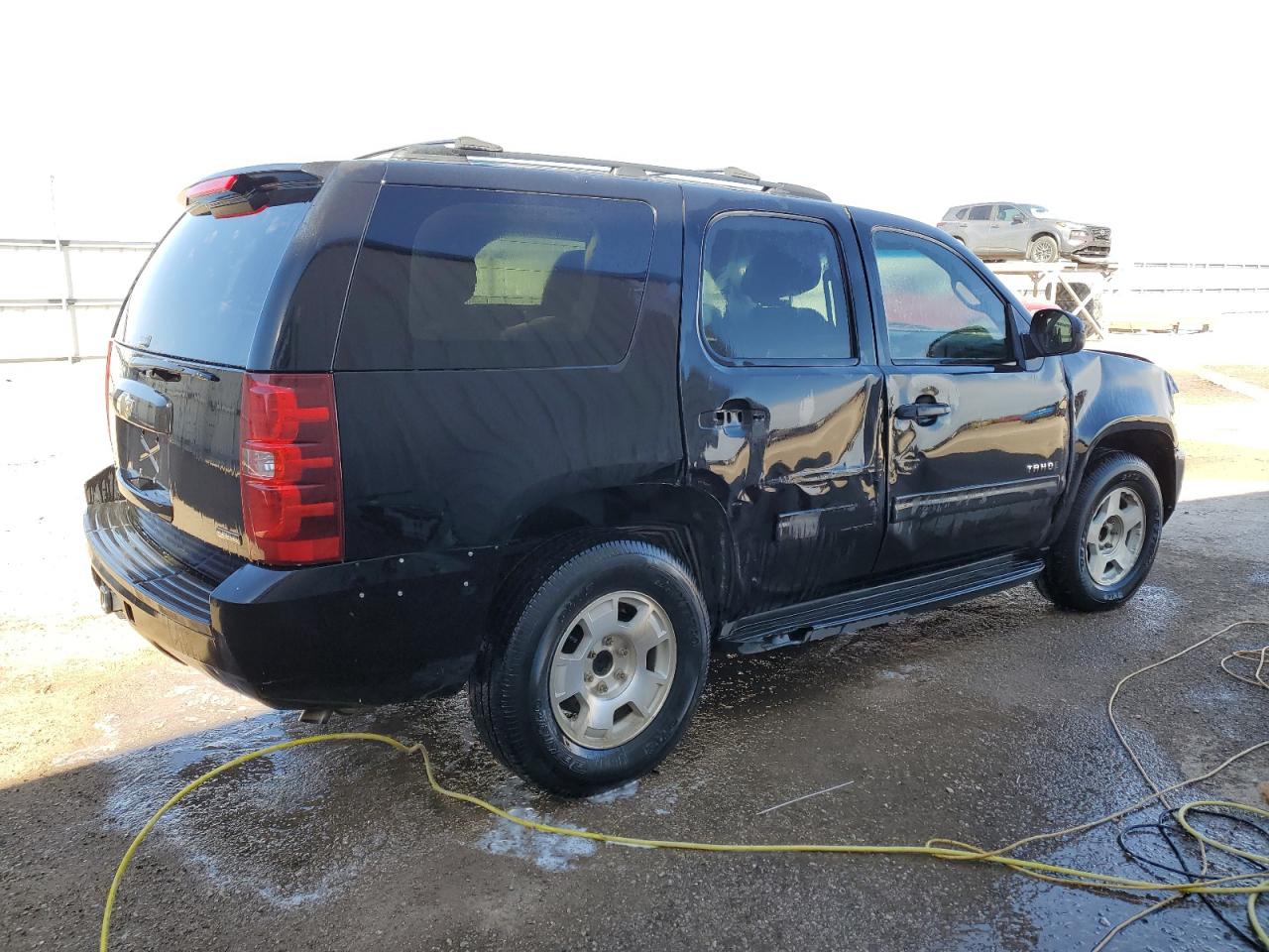 2011 Chevrolet Tahoe - Image 3