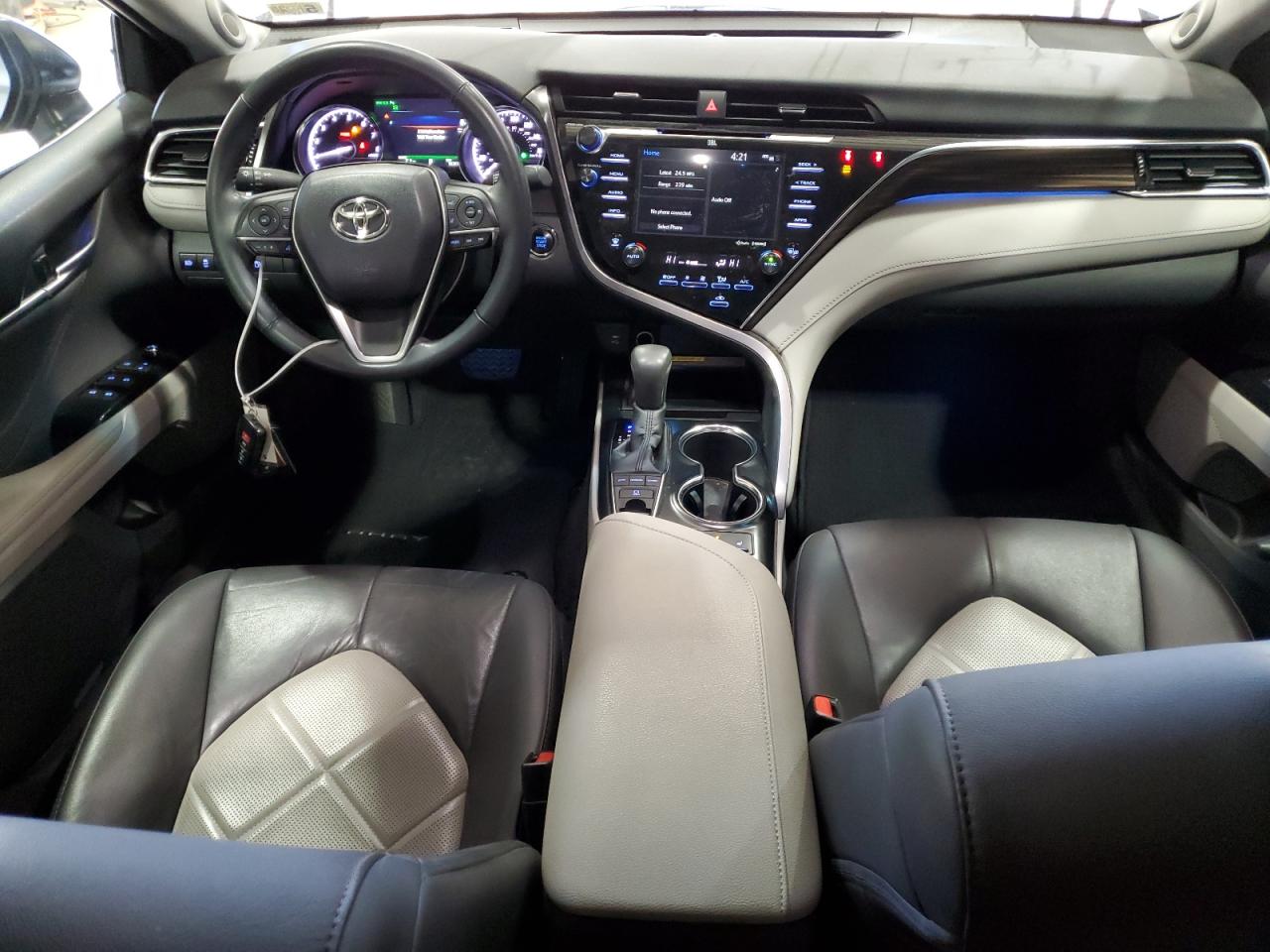 2018 Toyota Camry - Image 8