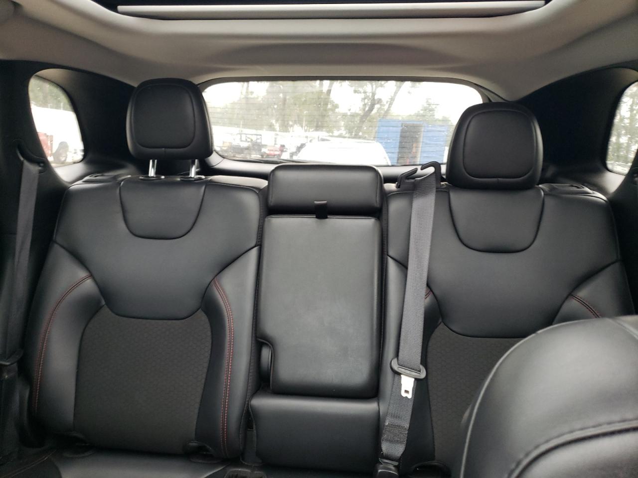 2020 Jeep Cherokee - Image 10