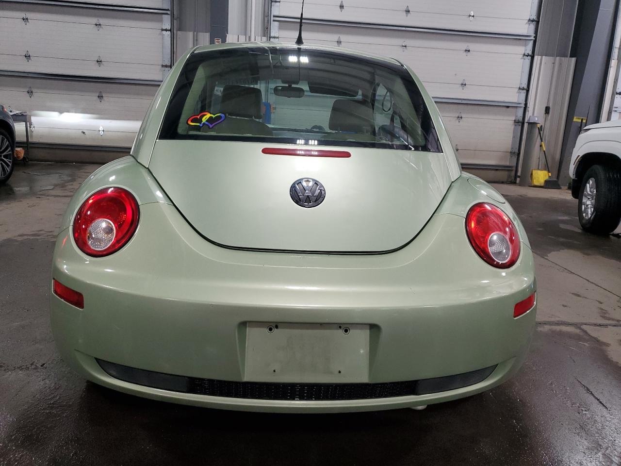 2007 Volkswagen Beetle - Image 6
