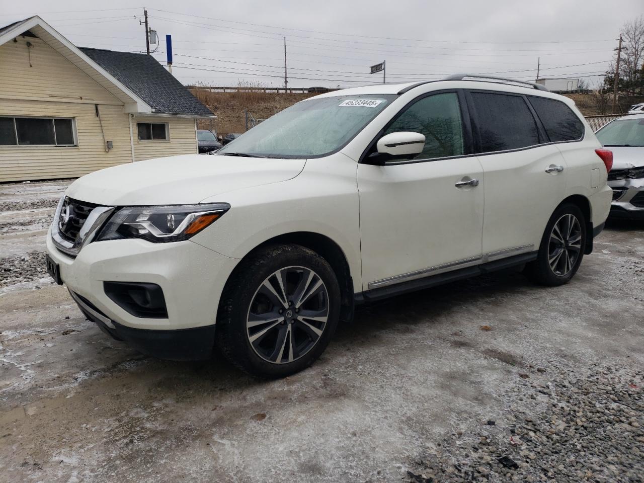 2019 Nissan Pathfinder - Image 1