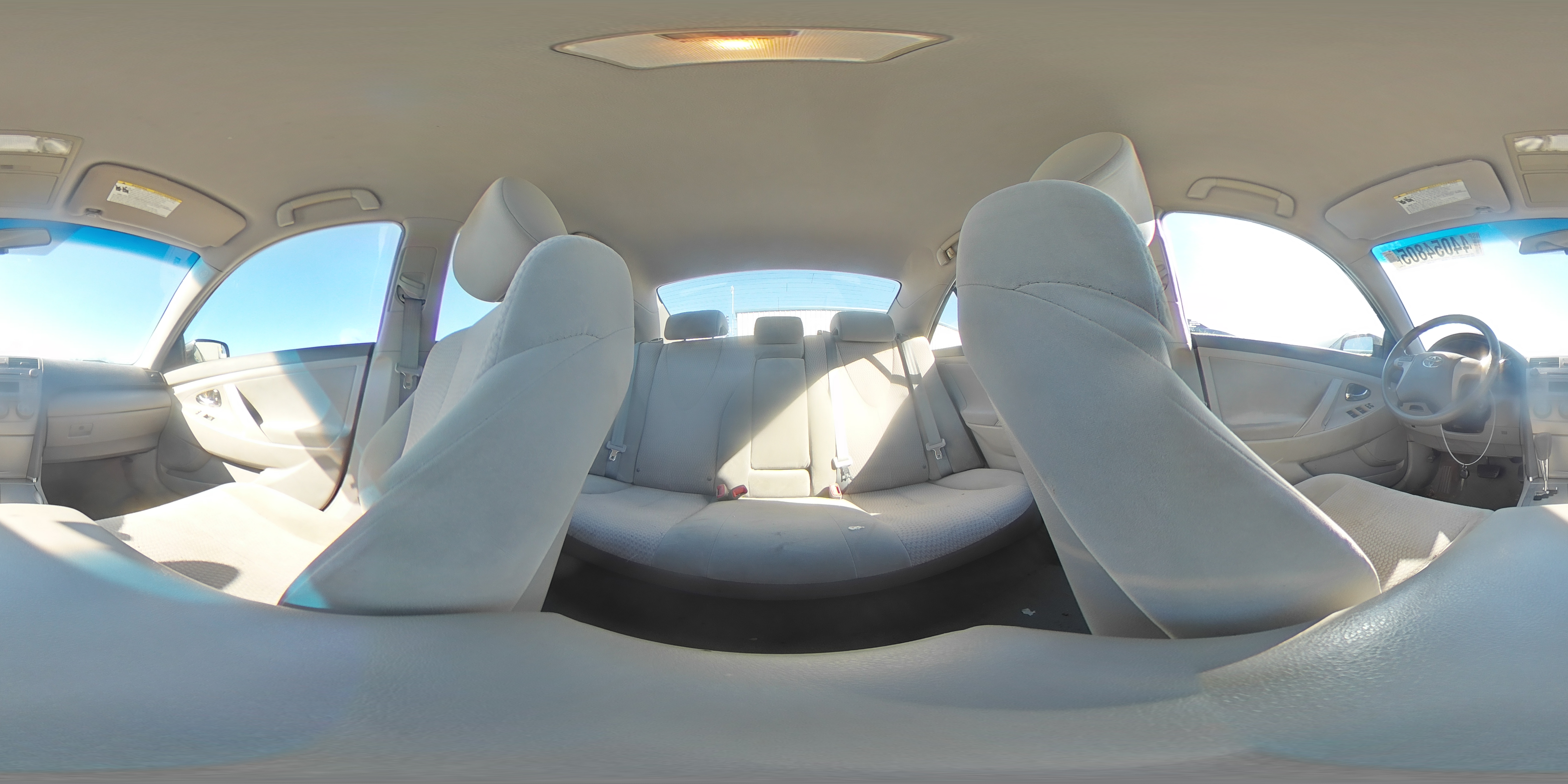 2011 Toyota Camry - Image 13