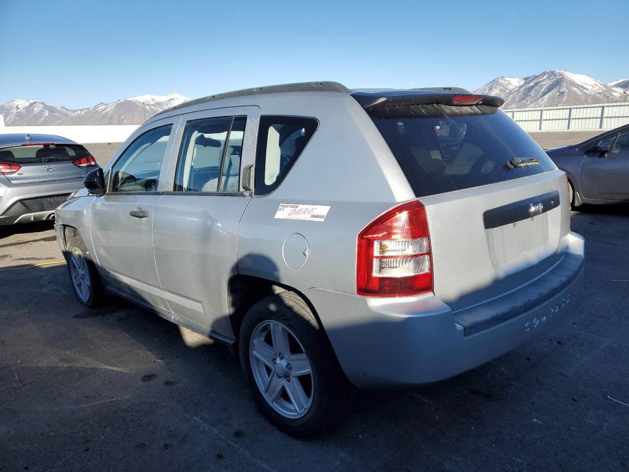 2007 Jeep Compass - Image 2