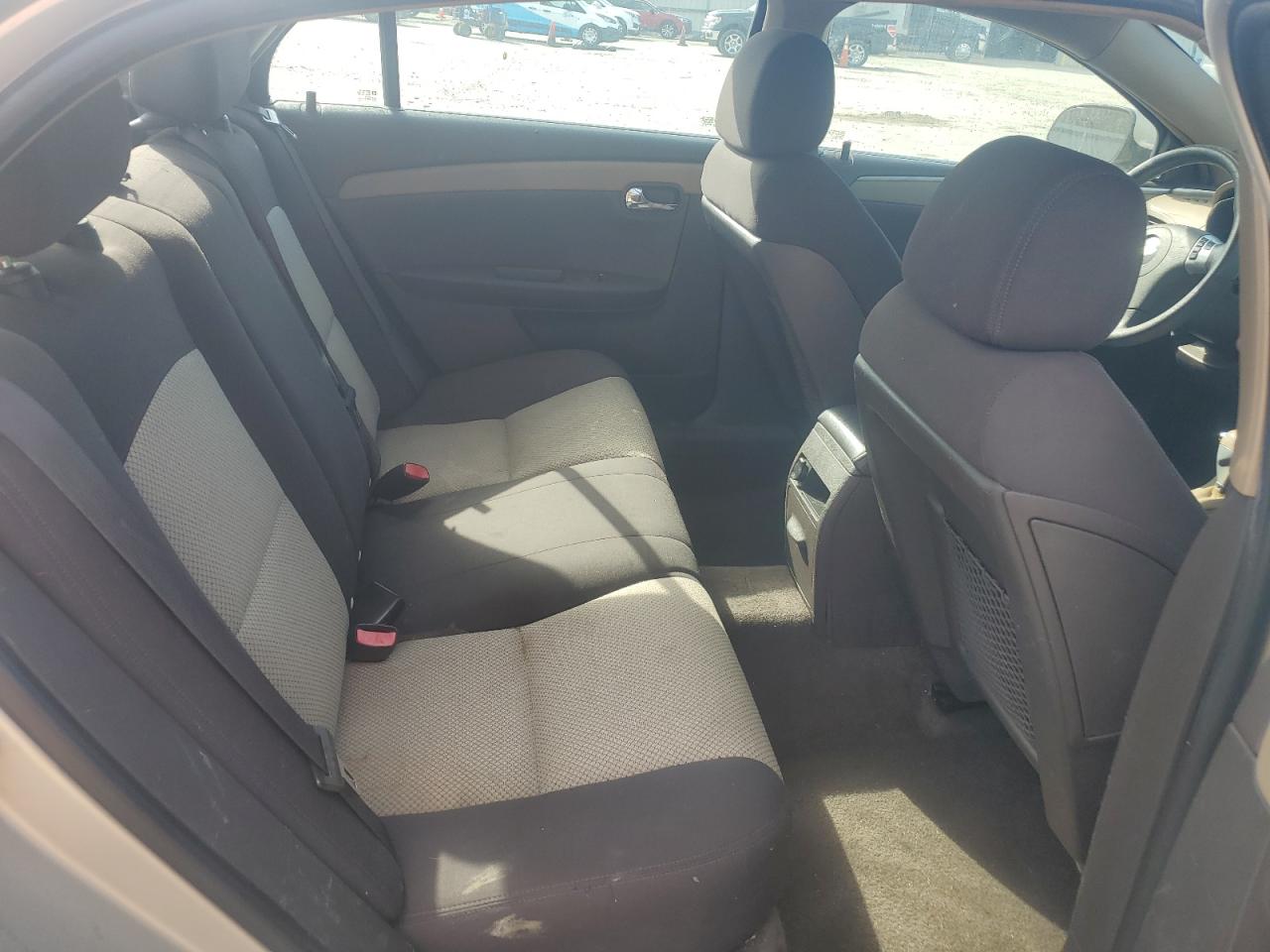 2009 Chevrolet Malibu - Image 10