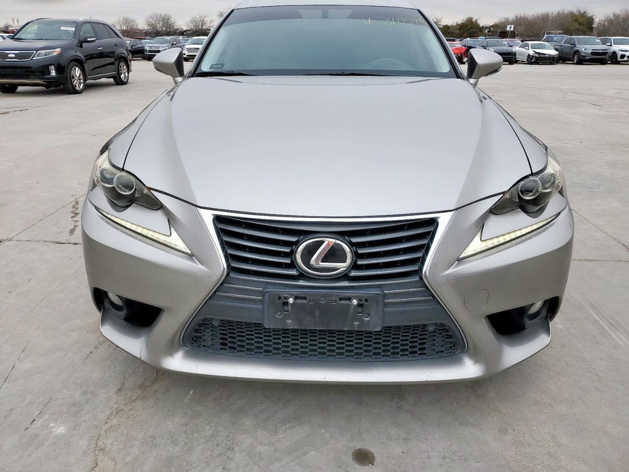 2014 Lexus IS - Image 5