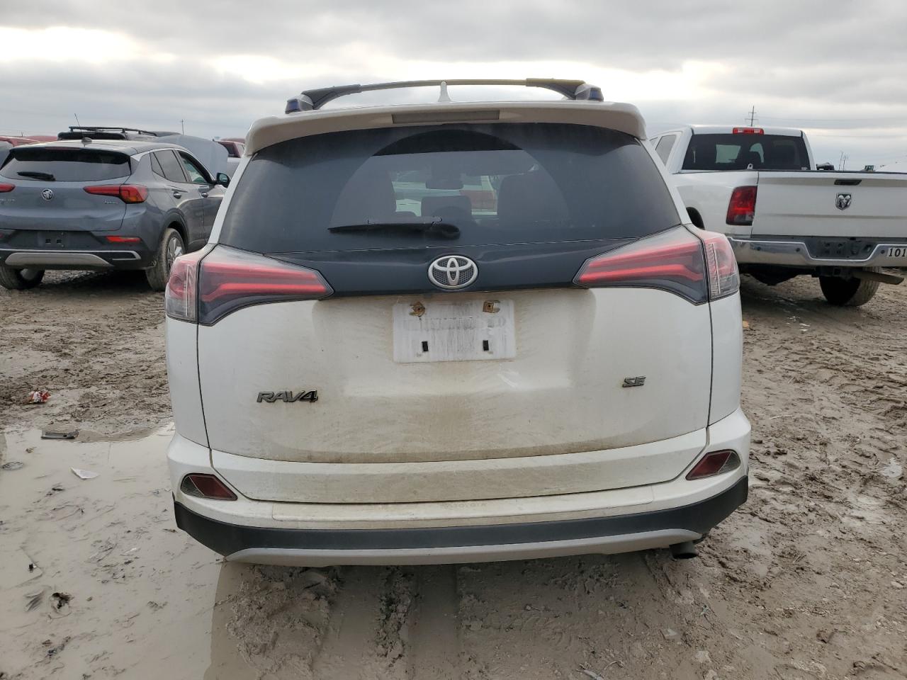 2016 Toyota RAV 4 - Image 6