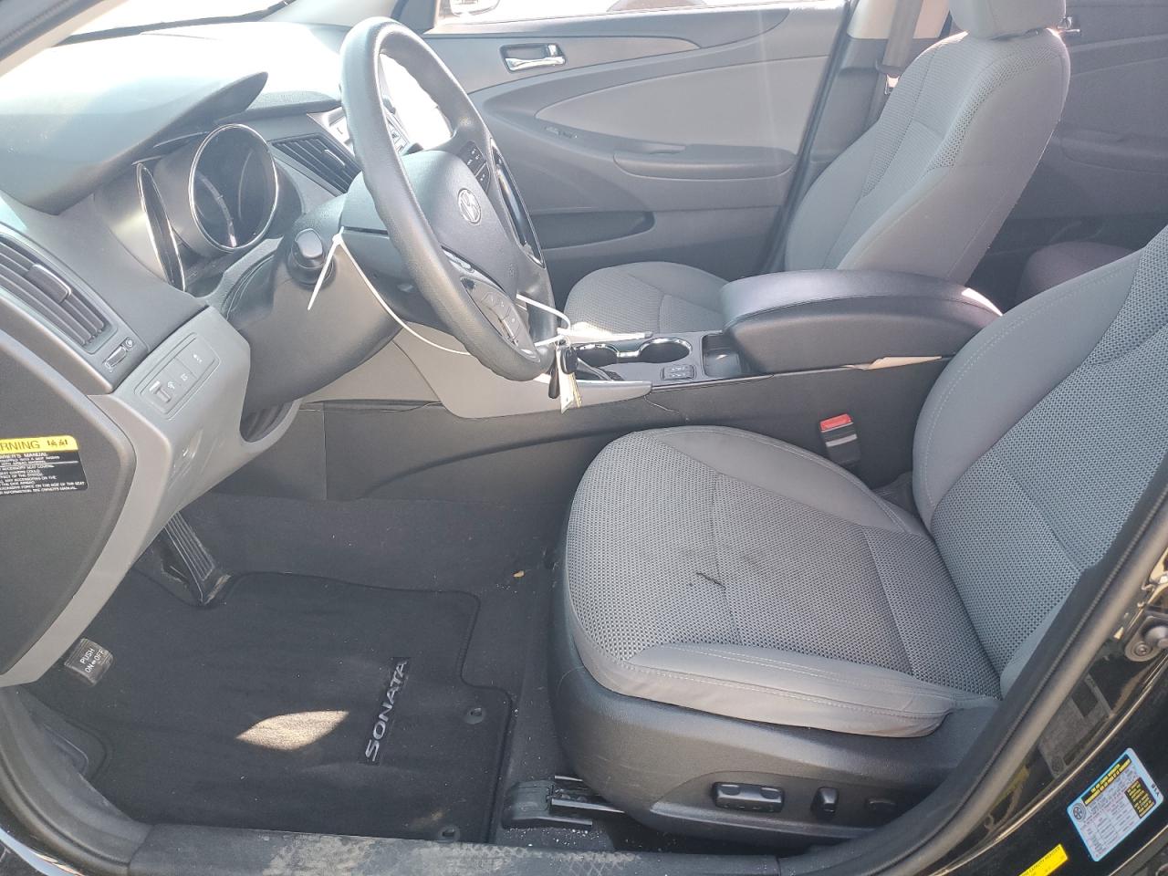 2013 Hyundai Sonata - Image 7