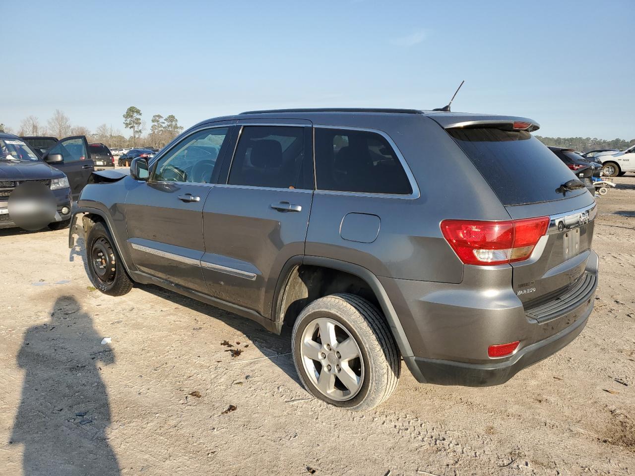 2012 Jeep Grand Cherokee - Image 2
