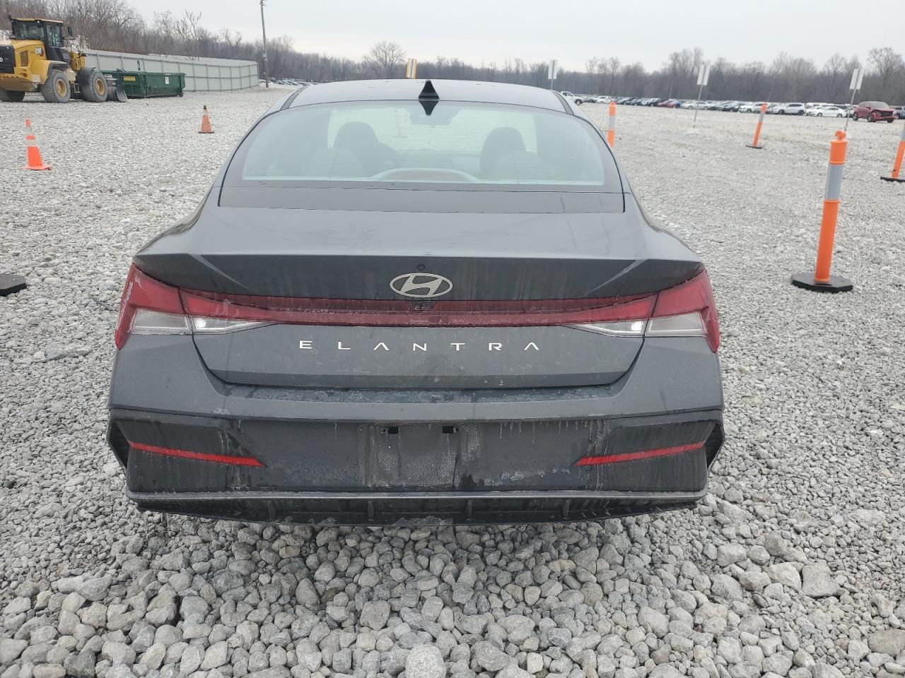 2024 Hyundai Elantra - Image 6