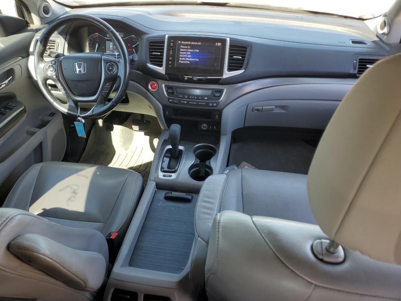 2018 Honda Pilot - Image 8