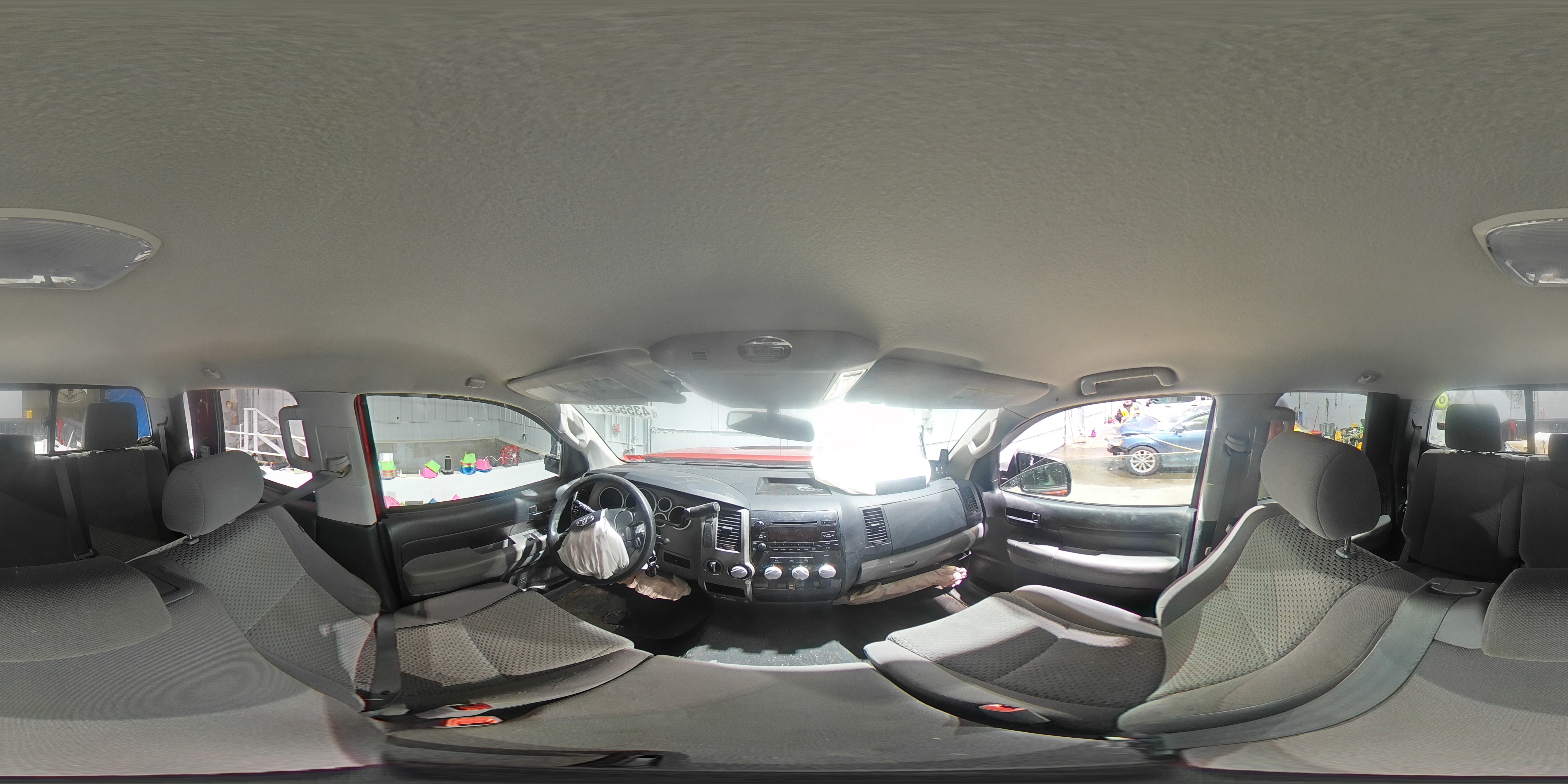 2012 Toyota Tundra - Image 13