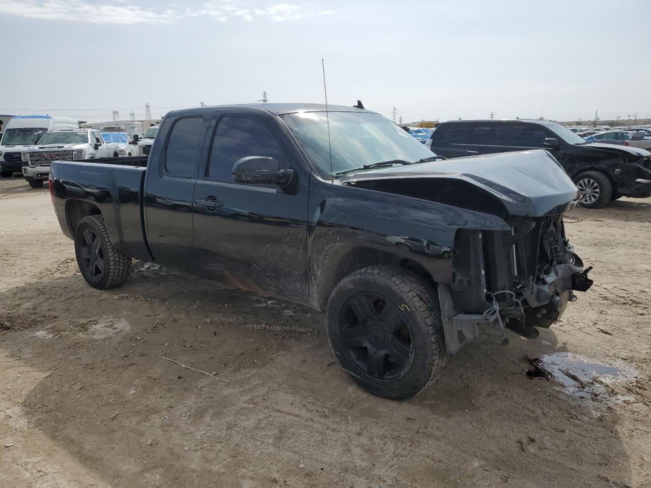 2008 Chevrolet Silverado - Image 4