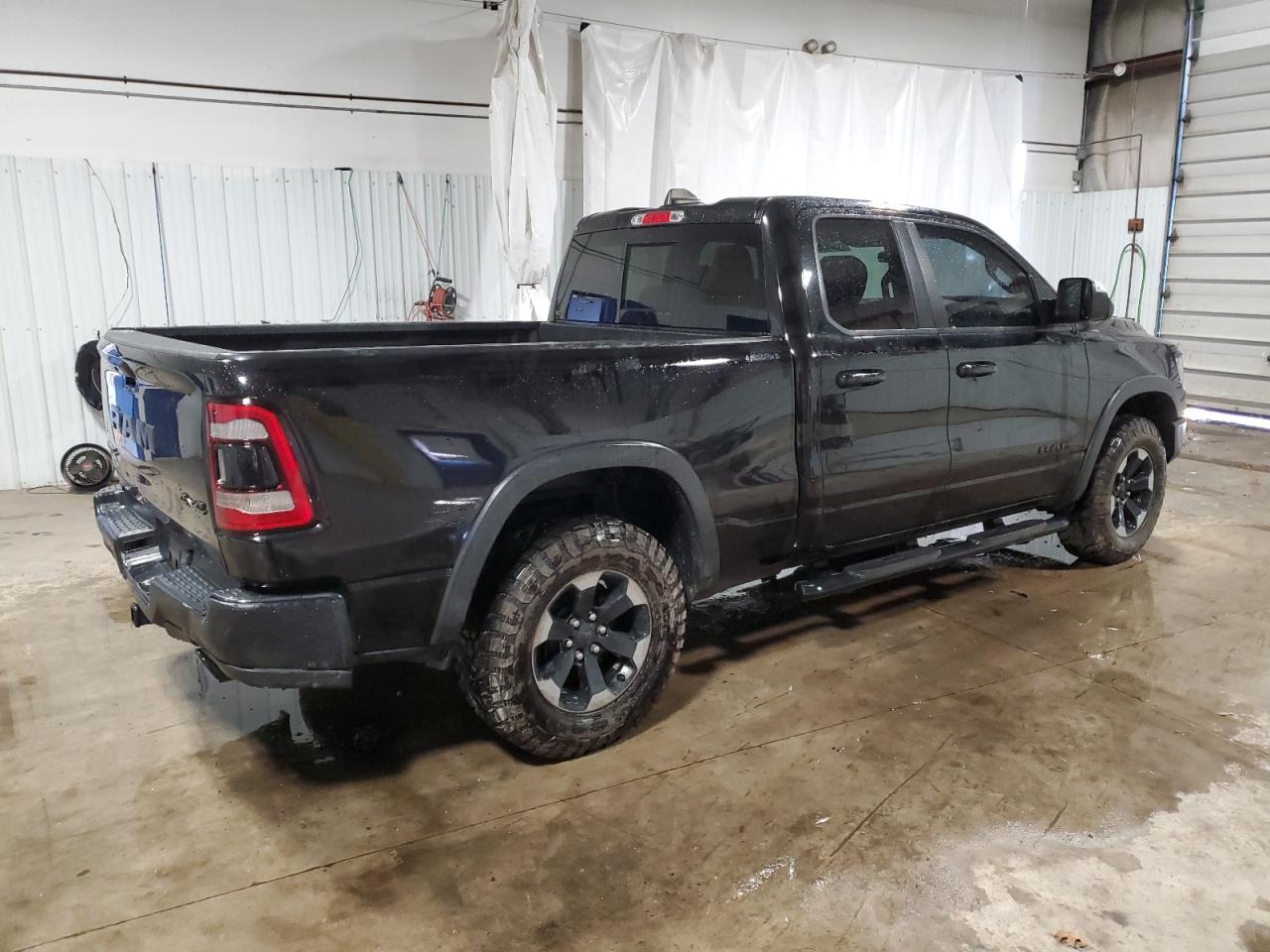 2019 RAM 1500 - Image 3