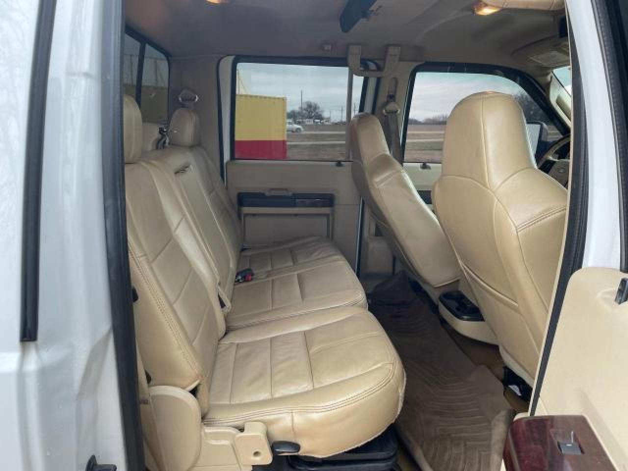 2010 Ford F350 - Image 6