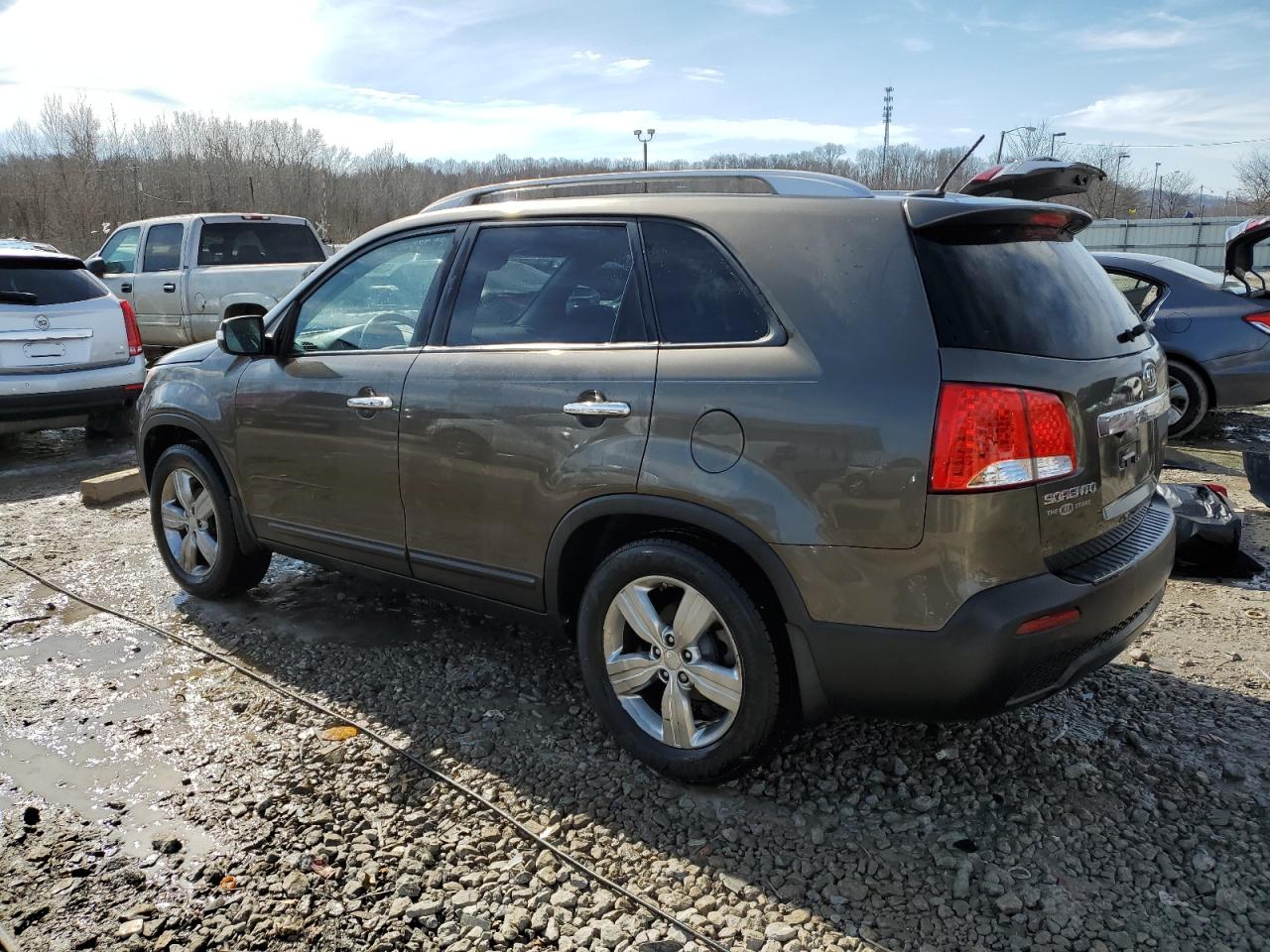 2012 Kia Sorento - Image 2