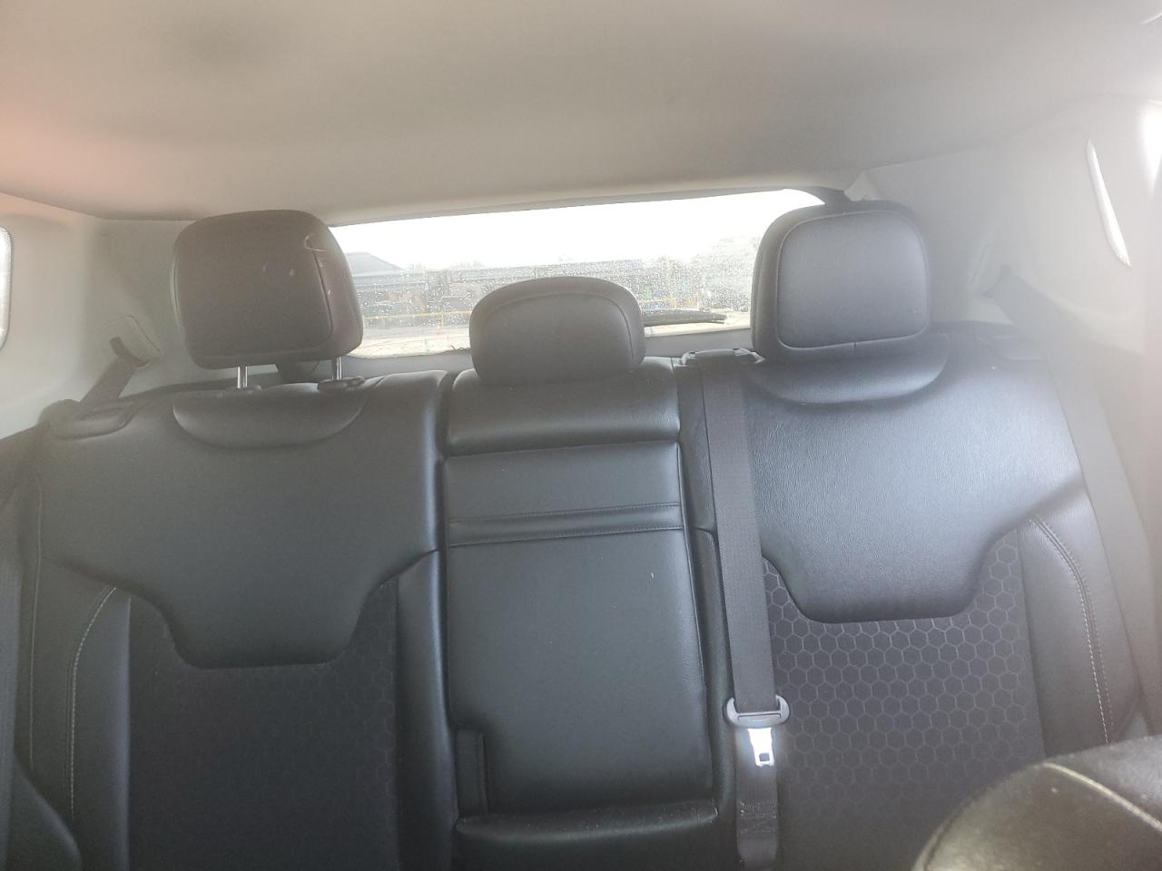 2018 Jeep Compass - Image 10
