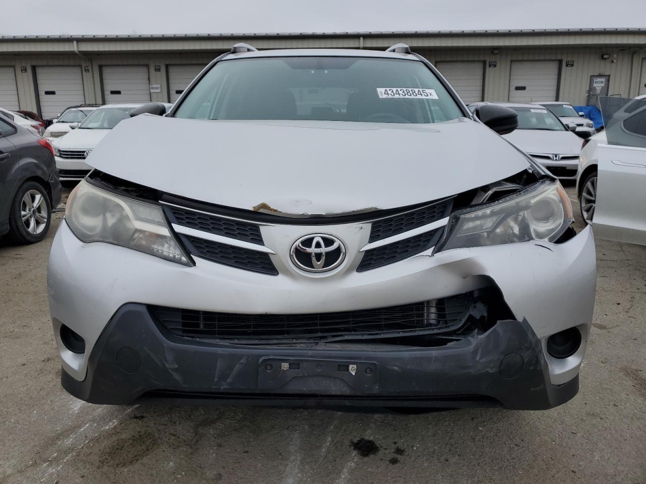 2014 Toyota RAV 4 - Image 5