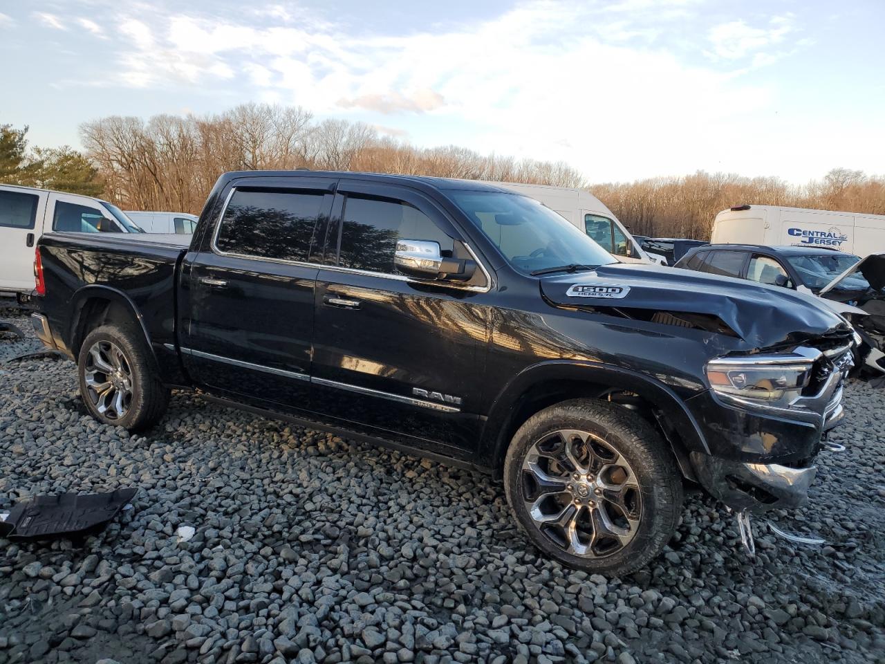 2021 RAM 1500 - Image 4