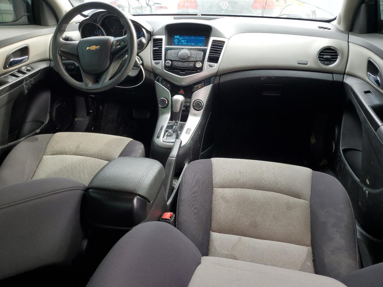 2014 Chevrolet Cruze - Image 8